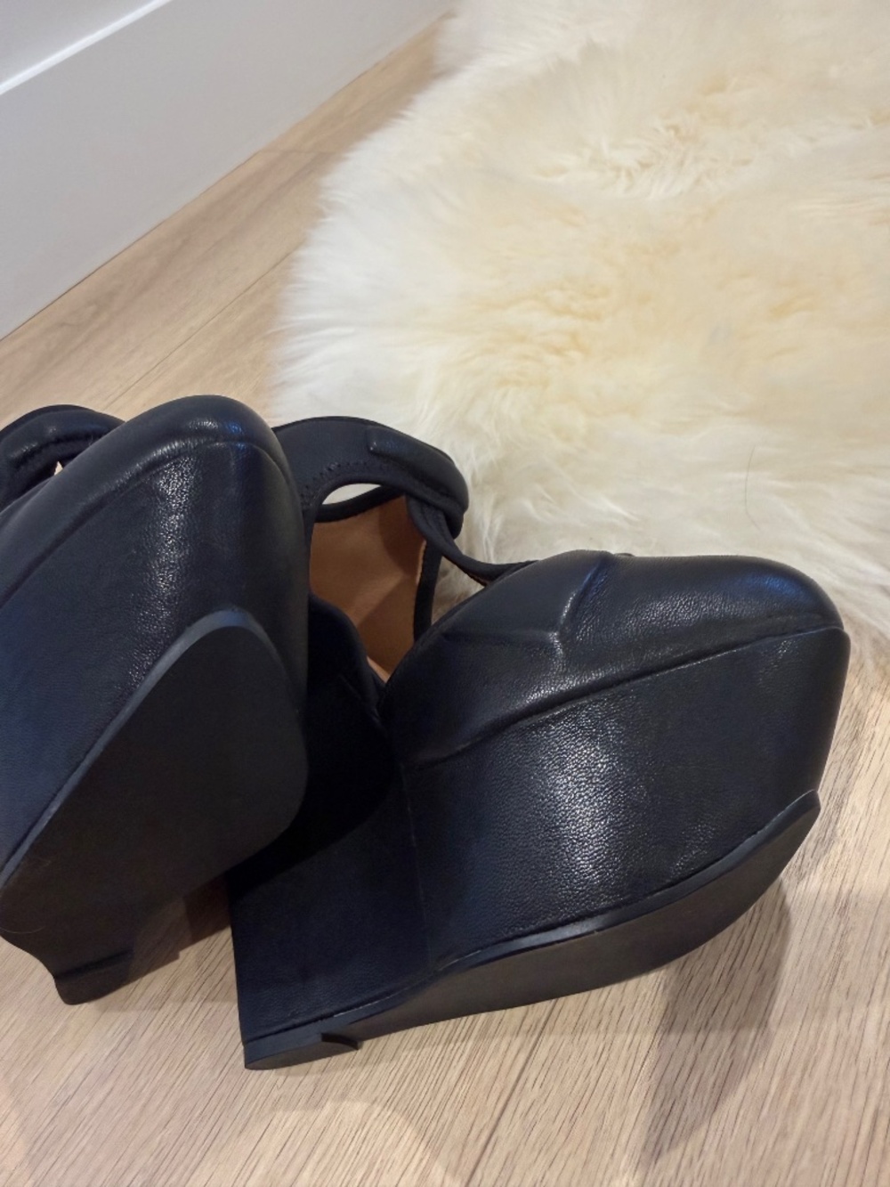 L.A.M.B. Platform shoes - Picture 5 of 7